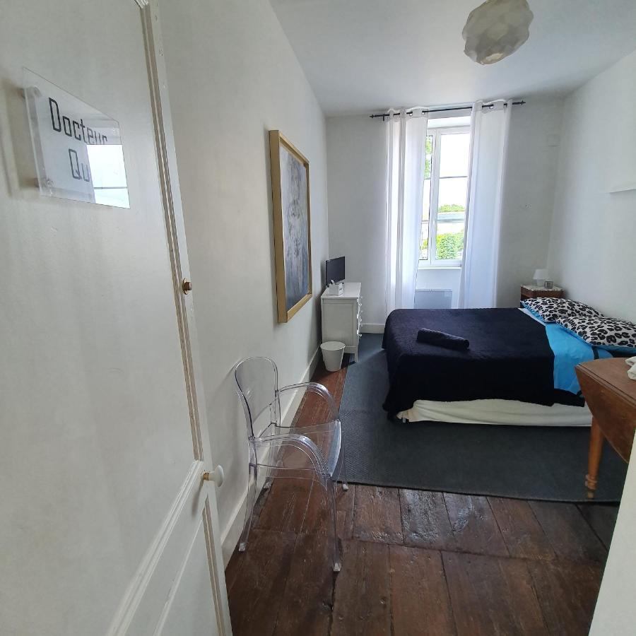 Maison Laurenza 2 Chambres D'Hotes Saint-Jean-de-Liversay エクステリア 写真